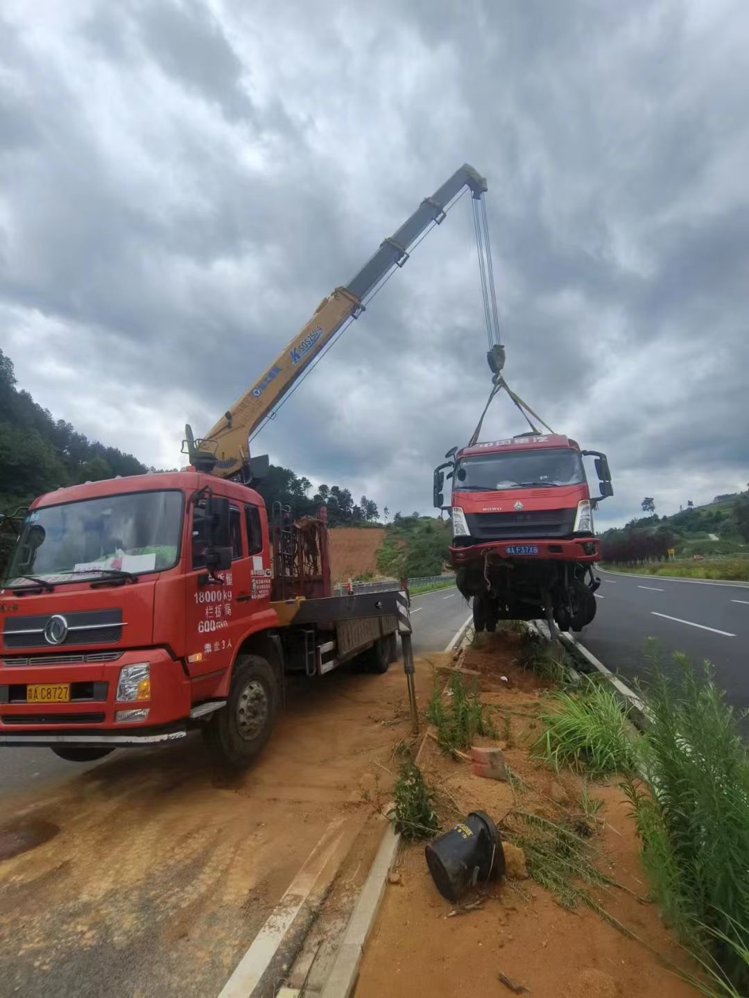 青山湖区吊车出租公司在日常生活中对吊车要怎样检查