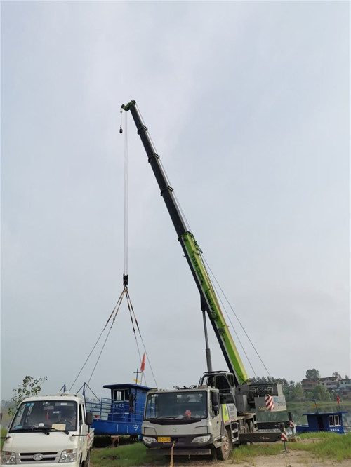 青山湖区桥梁建设吊装案例